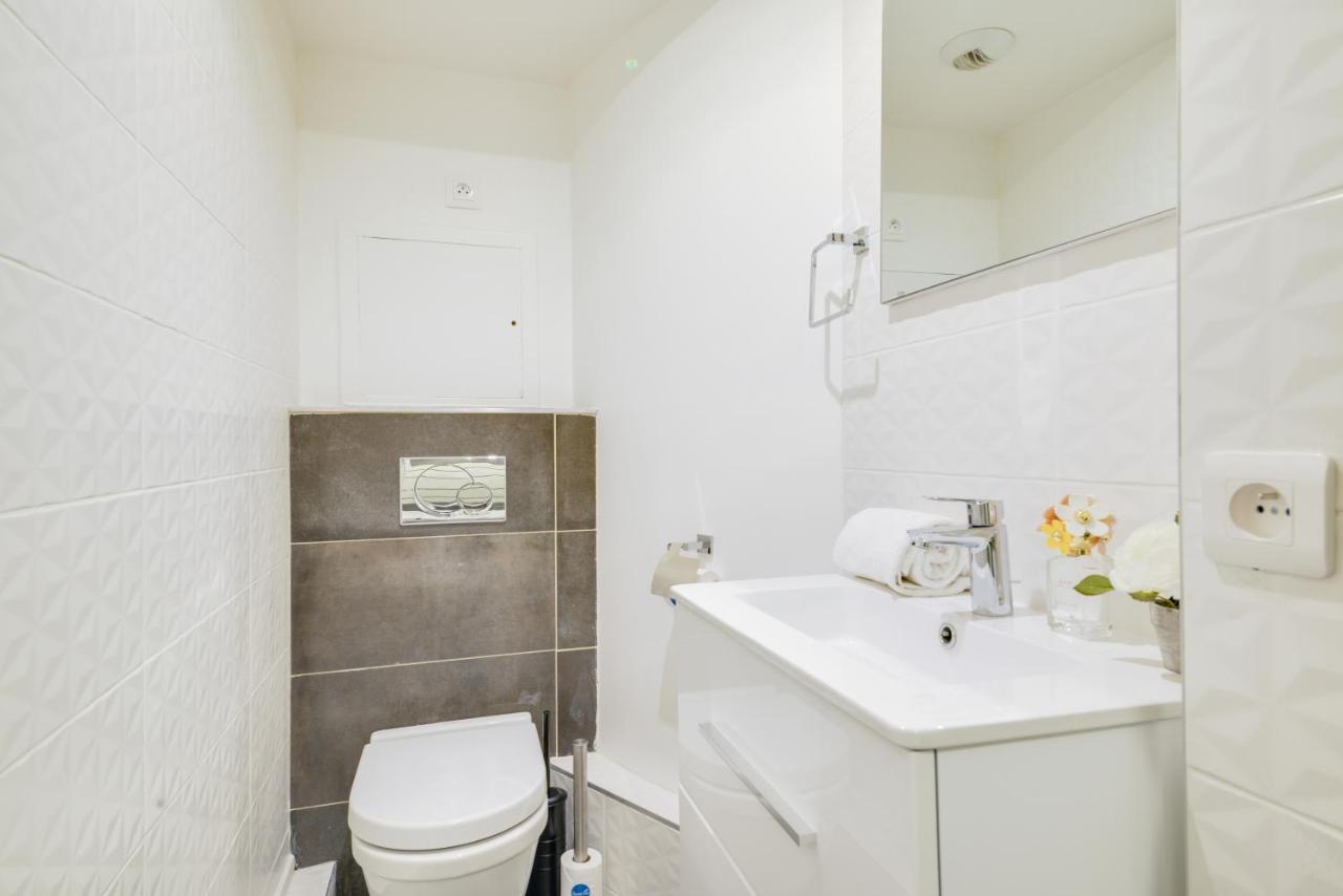 Sweett - Saint Lazare Apartment Париж Екстериор снимка